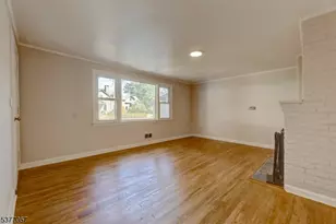 32 Heighwood Trail, Sparta Township, NJ 07871 - Photo 10
