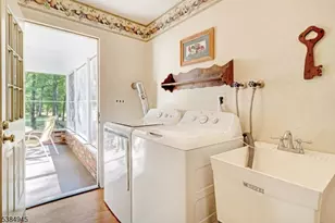 22 Valley View Dr, East Hanover Township, NJ 07936 - Photo 12