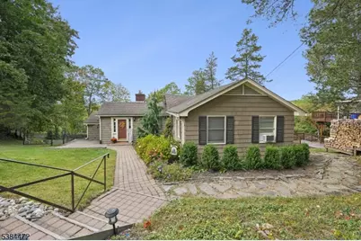 133 Hillside Dr, Andover Township, NJ 07860 - Photo 2