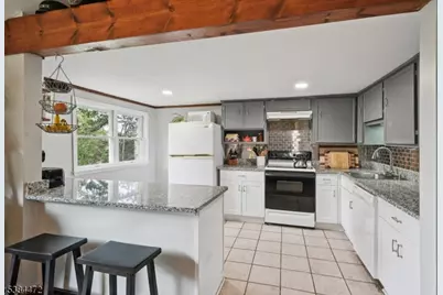 133 Hillside Dr, Andover Township, NJ 07860 - Photo 10