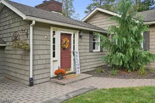 133 Hillside Dr, Andover Township, NJ 07860 - Photo 4