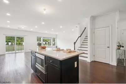 15 Pansy Ct, Franklin Township, NJ 08873 - Photo 10