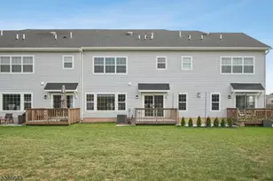 15 Pansy Ct, Franklin Township, NJ 08873 - Photo 36