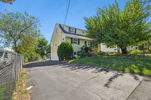 19 Mayfair Pl, Clifton, NJ 07013 - Photo 1