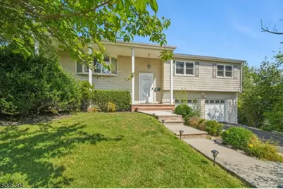 40 Byron Pl, Livingston, NJ 07039 - Photo 1