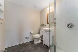 26 Thrush Ln, Bethlehem Township, NJ 08827 - Photo 18