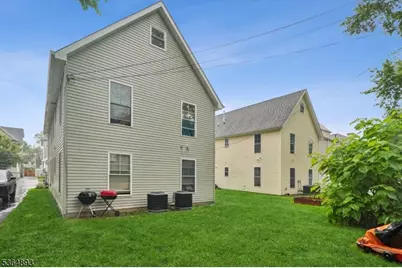 87-B N 18th St, East Orange, NJ 07017 - Photo 14