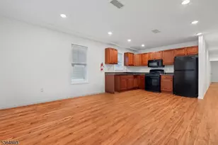 87B N 18th St, East Orange, NJ 07017 - Photo 4