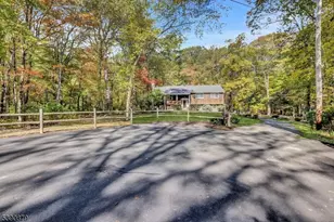 16 Valley Rd, Kinnelon, NJ 07405 - Photo 4