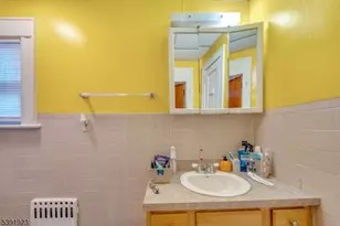 131 Park Pl, Passaic, NJ 07055 - Photo 12