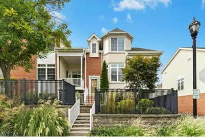 500 Maple Ct #500, Garwood, NJ 07027 - Photo 2