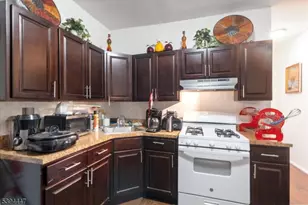 552 Norwood St, East Orange, NJ 07018 - Photo 6