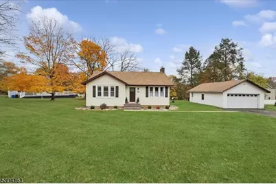 11 Unneberg Ave, Roxbury Township, NJ 07876 - Photo 1