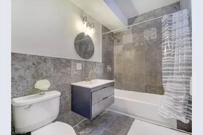 562 Lincoln Ave, Orange, NJ 07050 - Photo 20