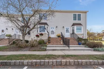 807 Wedgewood Cir, Raritan Township, NJ 08822 - Photo 1