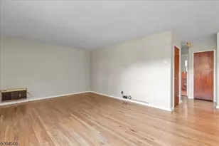 58 B Sandra Cir, Westfield, NJ 07090 - Photo 4