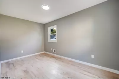 1126 Stone St, Rahway, NJ 07065 - Photo 8