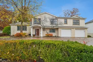 53 Morningside Dr, Livingston, NJ 07039 - Photo 2