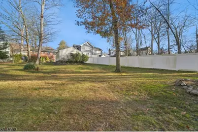 29 Sycamore Ave, Livingston, NJ 07039 - Photo 32