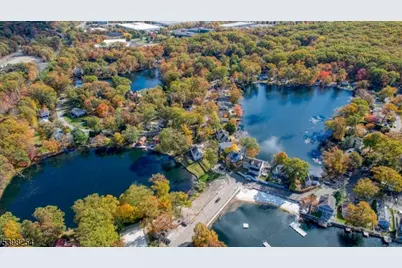 42 Rainbow Trl, Parsippany, NJ 07834 - Photo 36