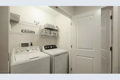 305 Saratoga Ct, Branchburg Township, NJ 08876 - Photo 26