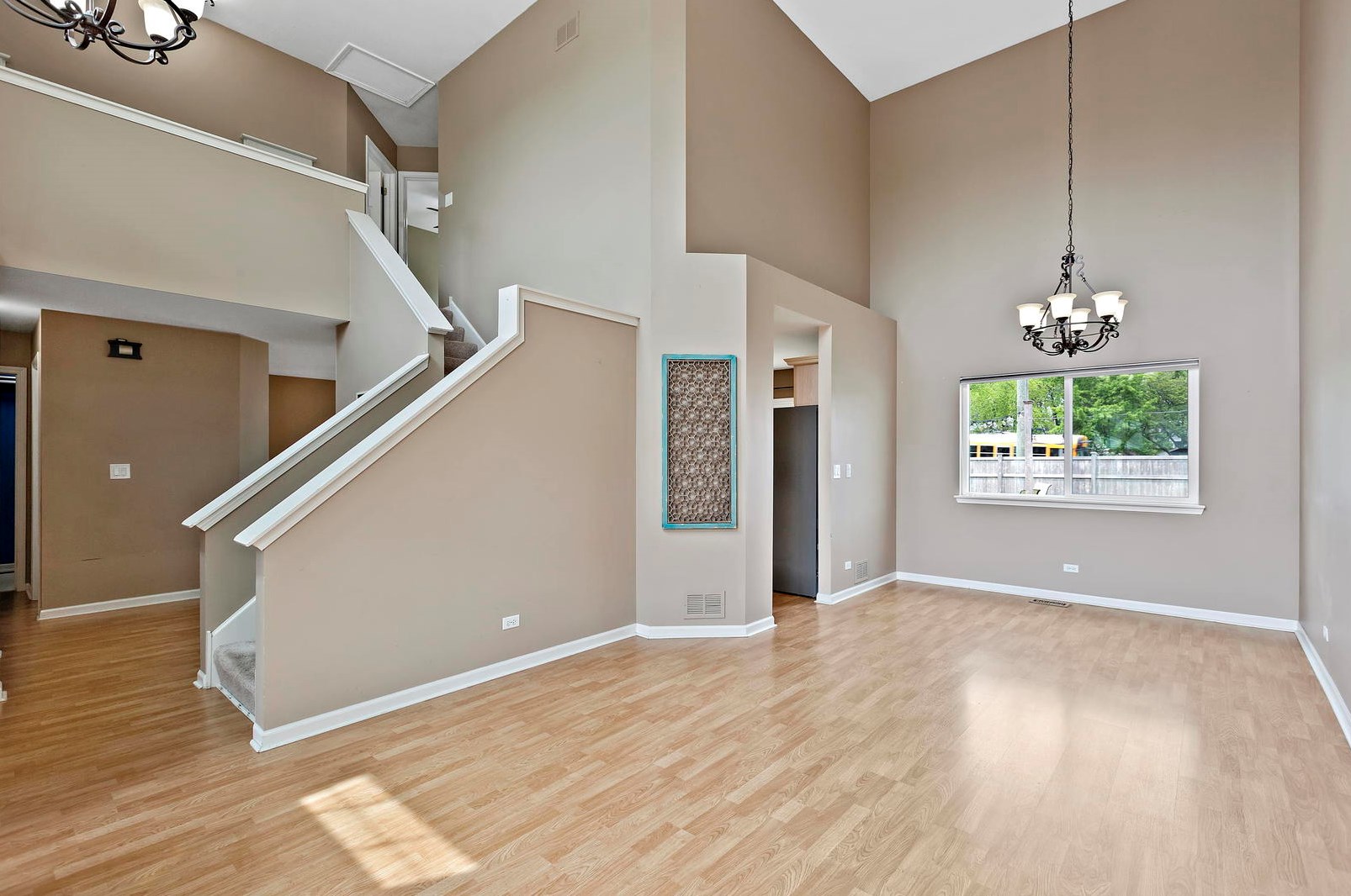 138 Aspen Cir, Volo, IL 60030-4106
