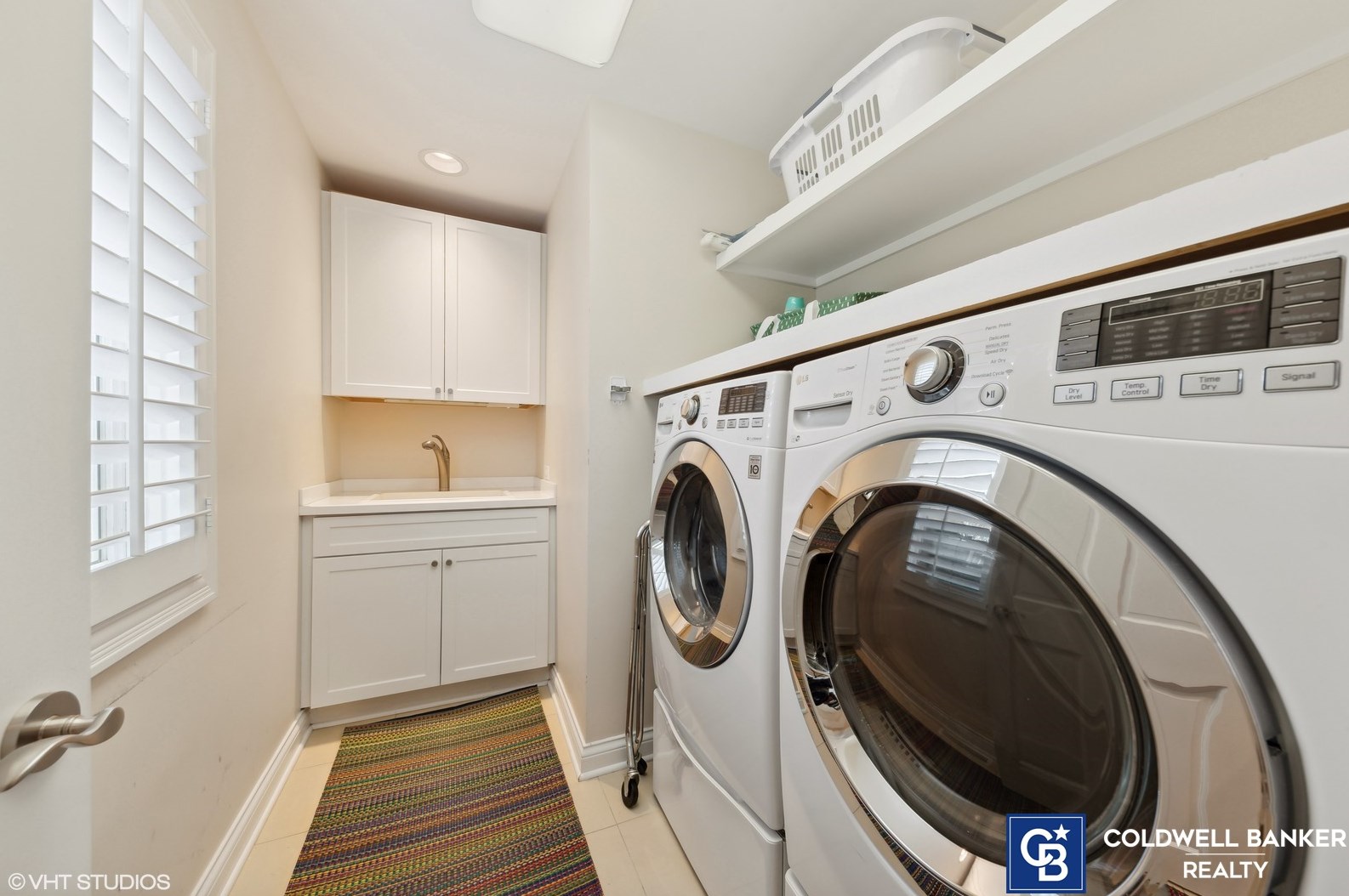 40 Ridge Rd, Hoffman Estates IL  60010-2604 exterior