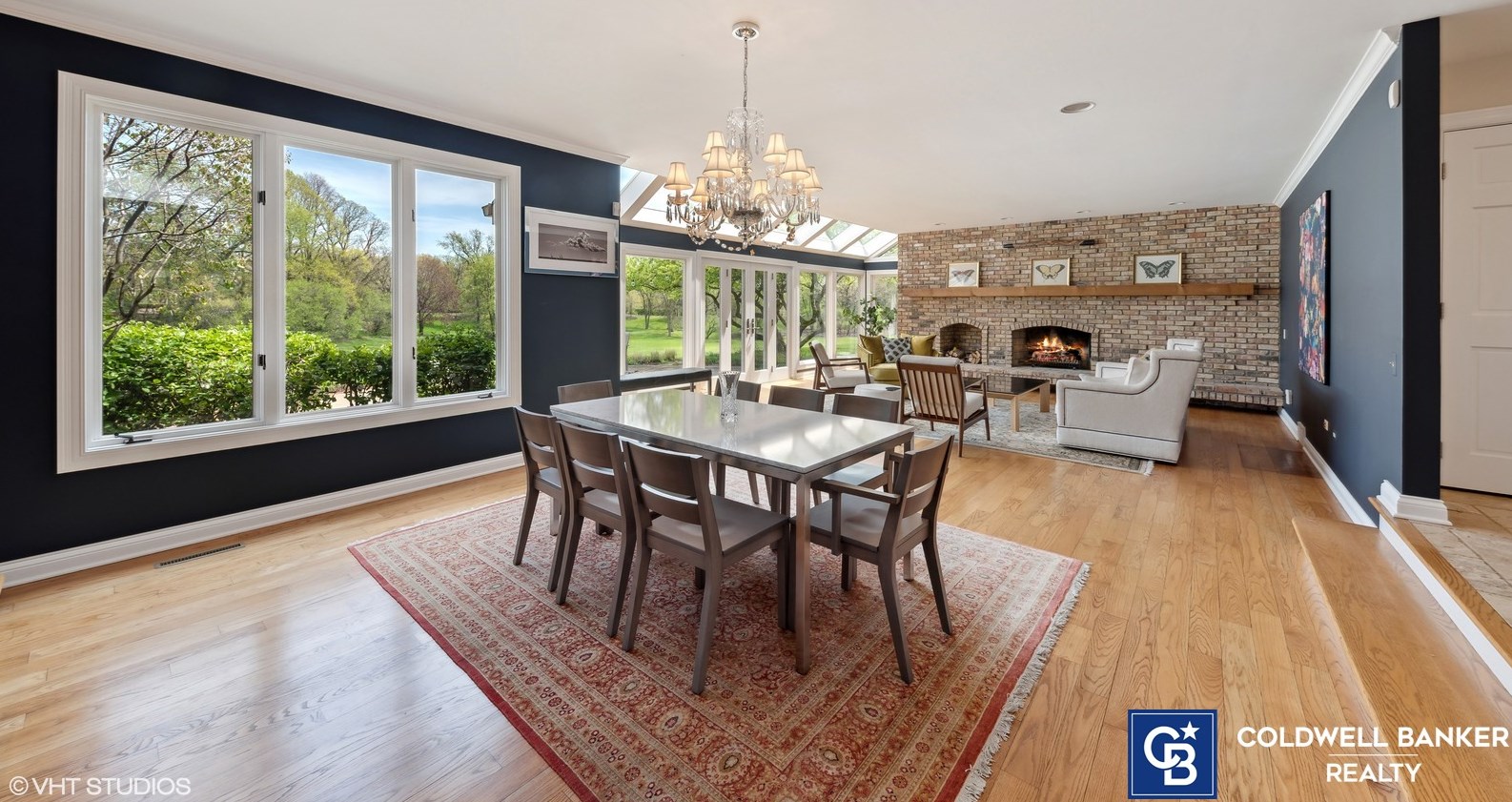 40 Ridge Rd, Hoffman Estates IL  60010-2604 exterior