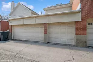 1881 N Poe St, Chicago, IL 60614 - Photo 24