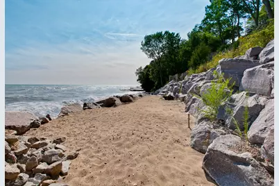 353 N Deere Park Drive E, Highland Park, IL 60035 - Photo 18