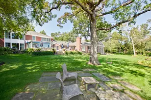 353 N Deere Park Dr E, Highland Park, IL 60035 - Photo 12