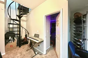 [Address not provided], Chicago, IL 60625 - Photo 12