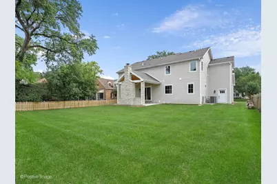 [Address not provided], La Grange, IL 60525 - Photo 8