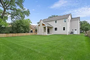 [Address not provided], La Grange, IL 60525 - Photo 8