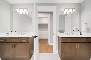 [Address not provided], La Grange, IL 60525 - Photo 26