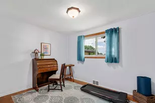 [Address not provided], La Grange, IL 60525 - Photo 12