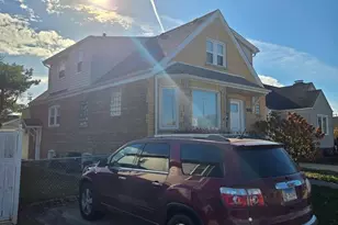 7229 W 57th Pl, Summit, IL 60501 - Photo 2