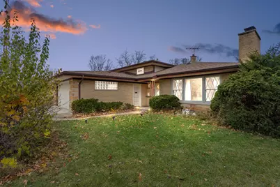 217 Finsbury Lane, La Grange Park, IL 60526 - Photo 1