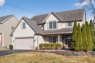 122 N 11th Ave, Saint Charles, IL 60174 - Photo 2