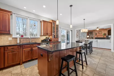 122 N 11th Avenue, Saint Charles, IL 60174 - Photo 16