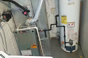 17301 Apple Tree Dr, Hazel Crest, IL 60429 - Photo 8