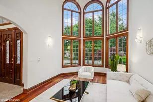 3832 W Chase Ave, Lincolnwood, IL 60712 - Photo 12