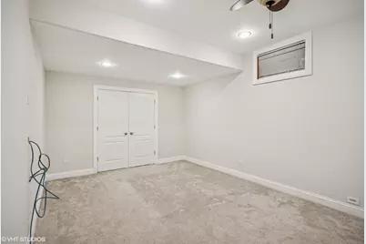 3832 W Chase Avenue, Lincolnwood, IL 60712 - Photo 34