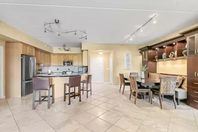 950 Augusta Way #204, Highland Park, IL 60035 - Photo 6