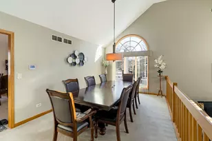 201 Amber Ct, West Chicago, IL 60185 - Photo 4