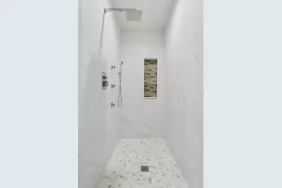 233 E 13th Street #1005, Chicago, IL 60605 - Photo 14