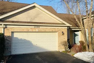 2286 Meadowcroft Ln, Grayslake, IL 60030 - Photo 1