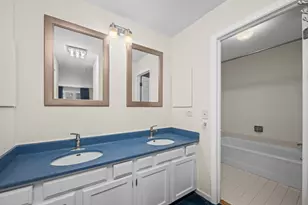 1280 Rudolph Rd, Northbrook, IL 60062 - Photo 12