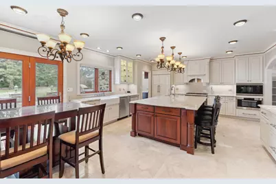 [Address not provided], Oak Brook, IL 60523 - Photo 12