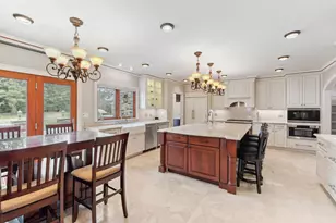 [Address not provided], Oak Brook, IL 60523 - Photo 12